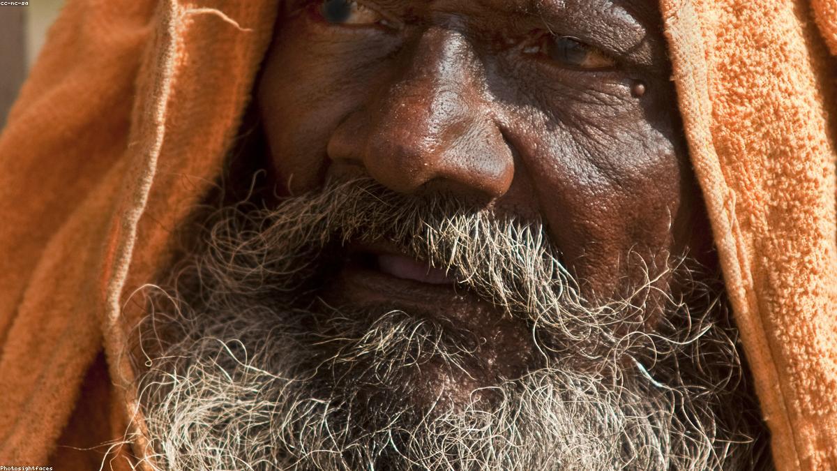 Indian Rupee Strengthens Against Dollar on FDI Record